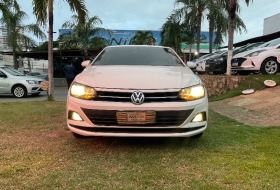 VOLKSWAGEN Polo Comfort. 200 Tsi